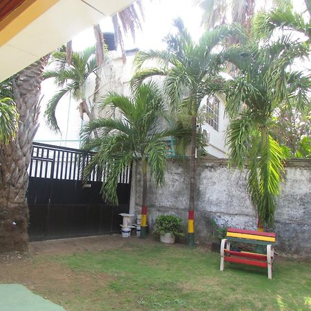 Posada Hostal Miss Marlly Сан-Андрес Экстерьер фото