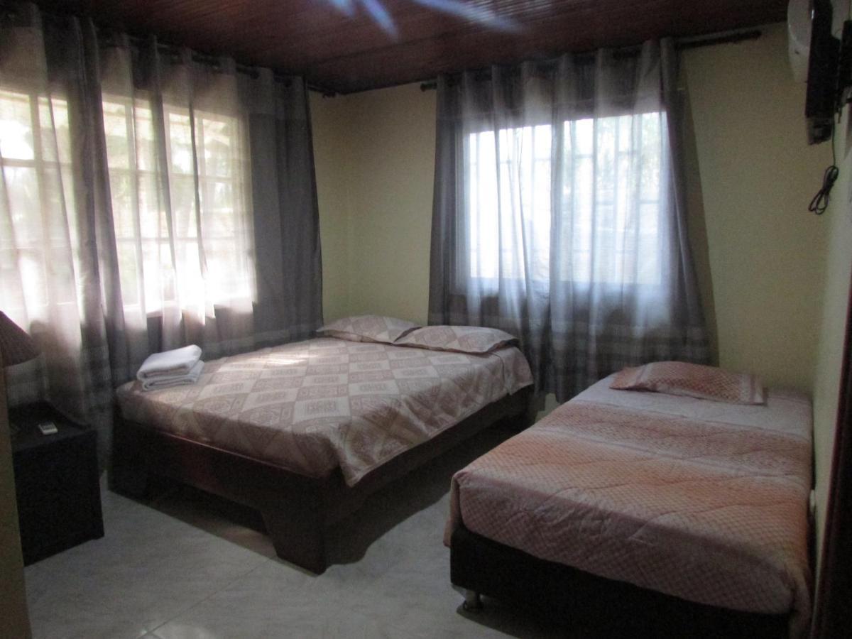 Posada Hostal Miss Marlly Сан-Андрес Экстерьер фото